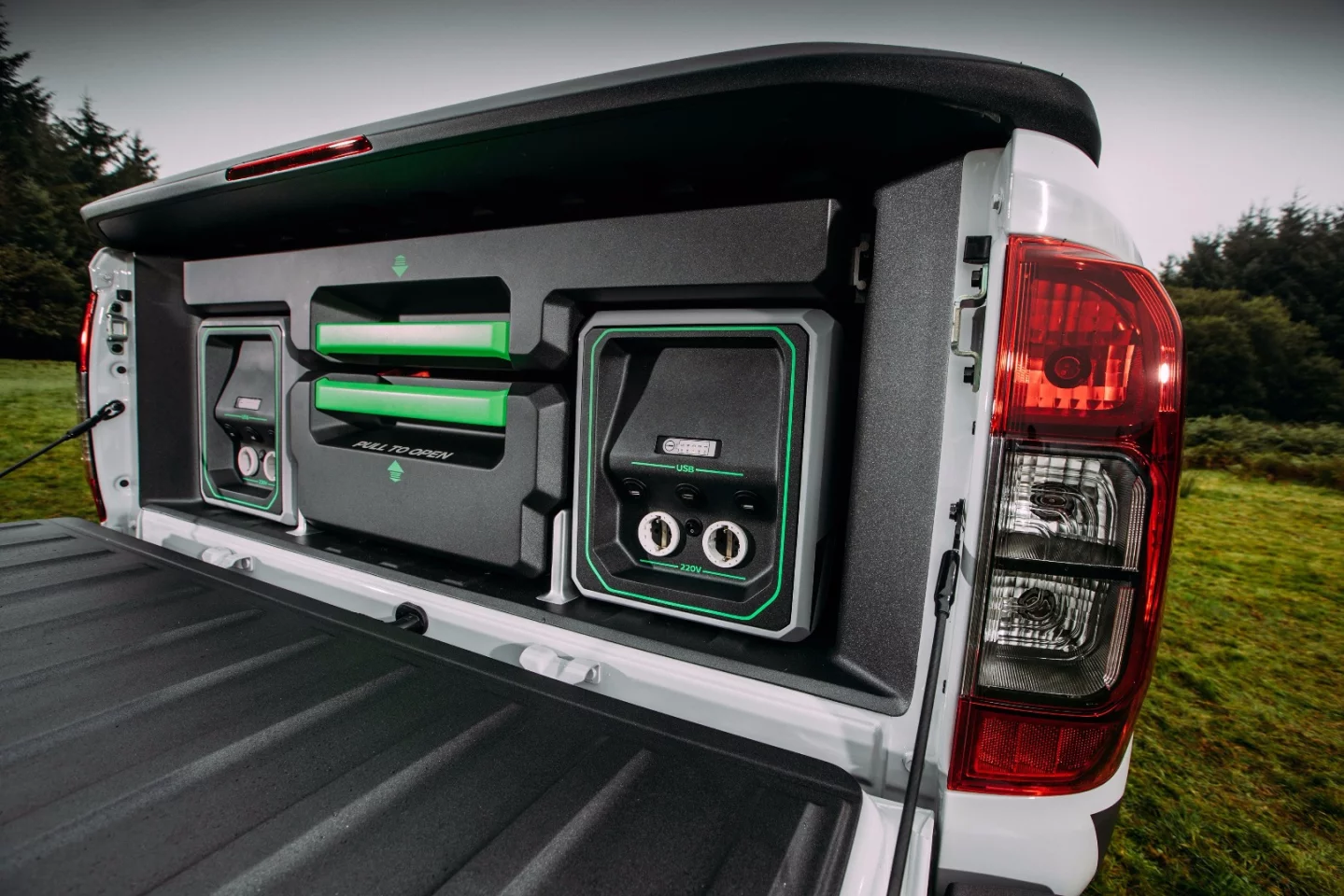 Nissan's all-new Navara EnGuard Concept