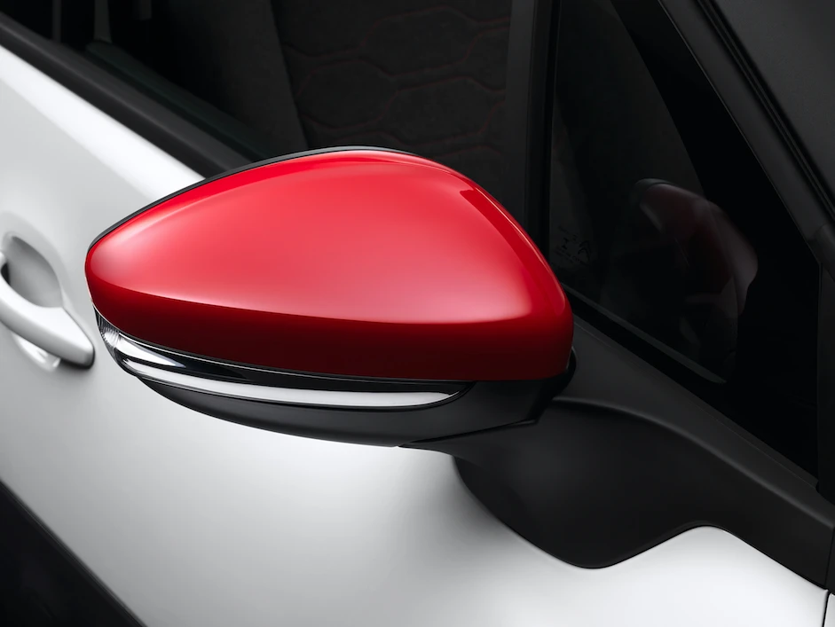 Some of the two-tone detailing on the C3's exterior
