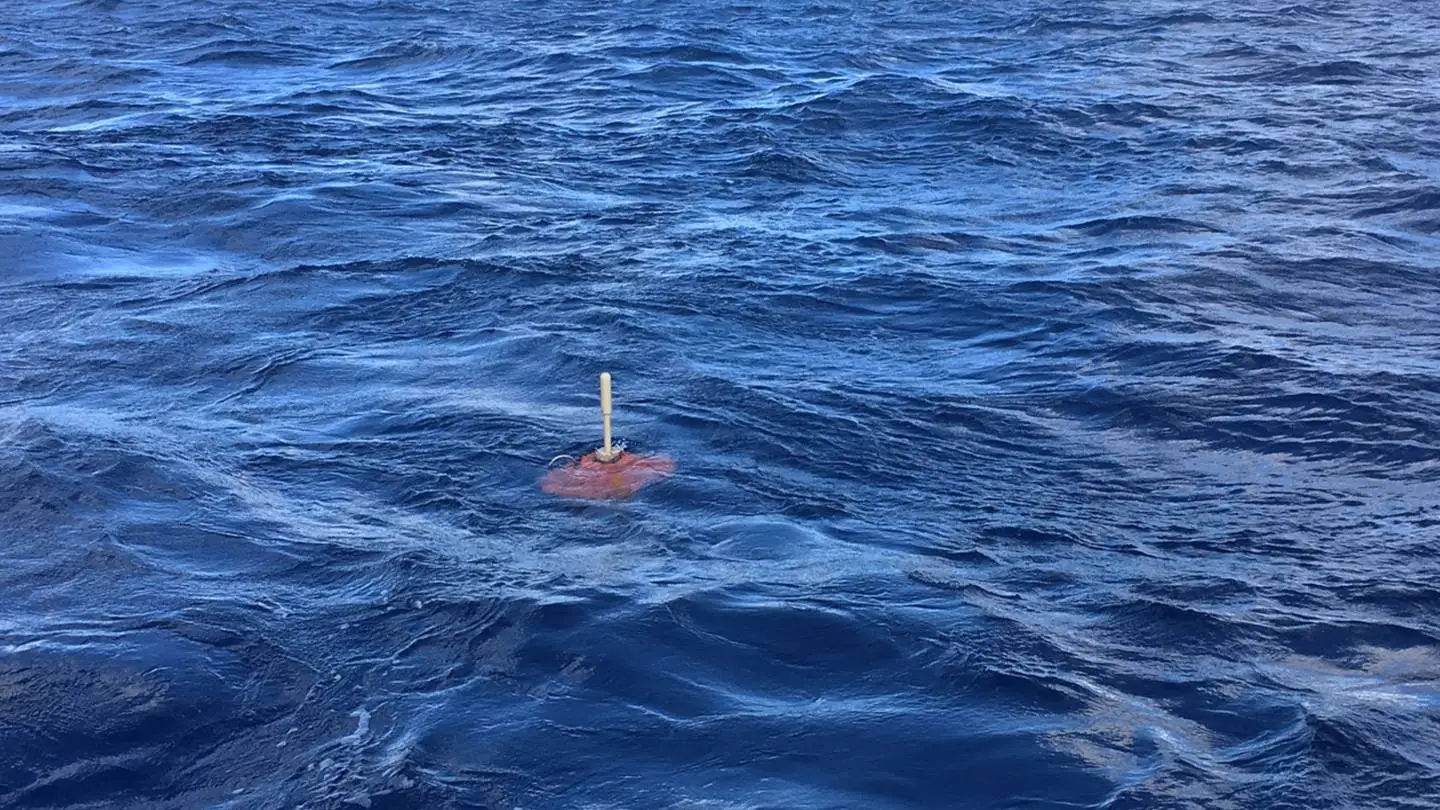 One of the MERMAID seismic floats reaches the surface