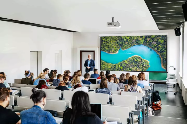 "The new LS740 series, featuring our revolutionary laser technology, marks a breakthrough with its increased luminous efficiency, leading to greater energy savings and a more compact design," said ViewSonic's Dean Tsai