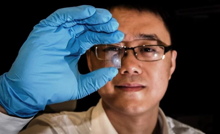 Assistant Professor Wang Qijie from NTU’s School of Electrical & Electronic Engineering (Photo: NTU)