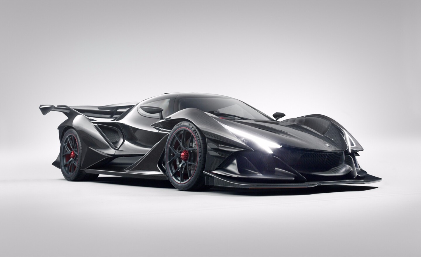 Apollo Intensa Emozione: pure evil