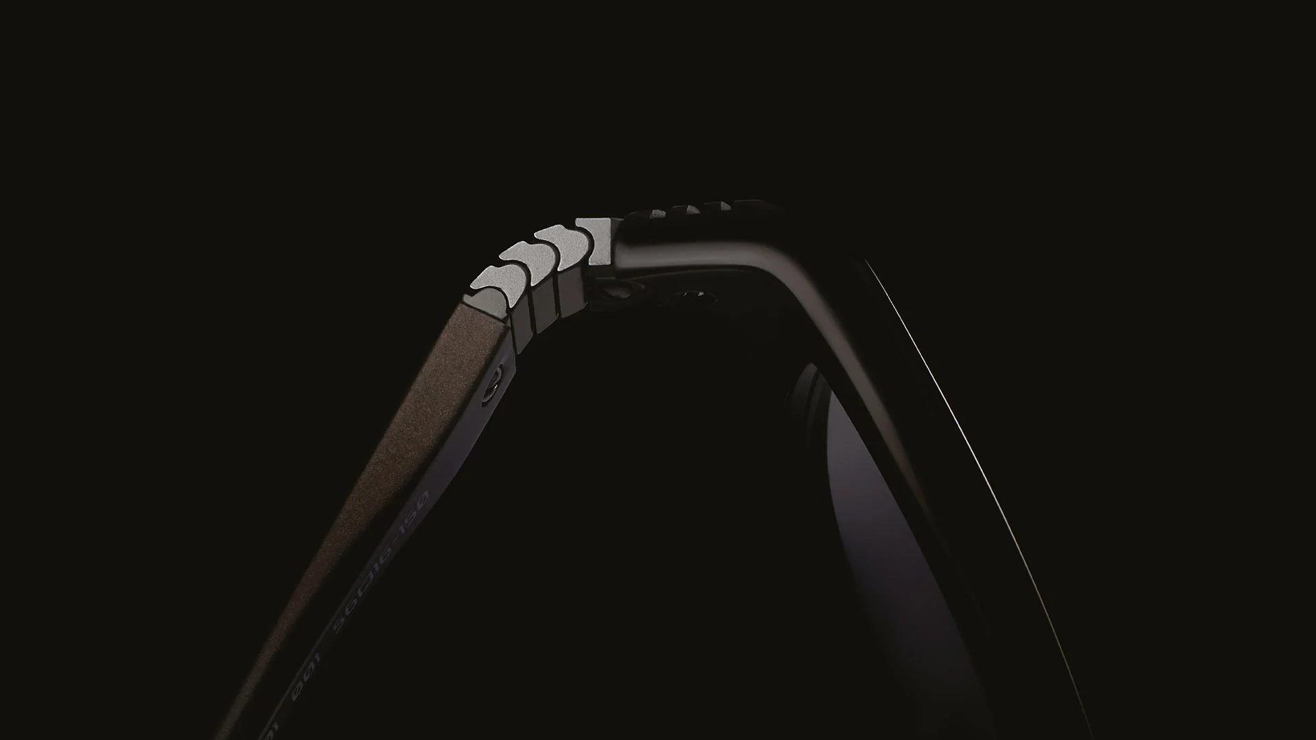 Spine Optics' self closing hinge