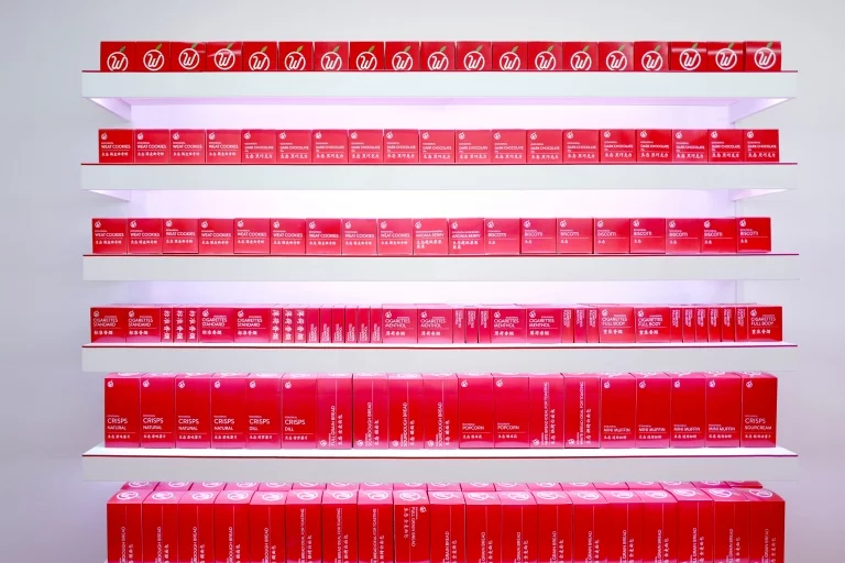 While these proof-of-concept images are obviously not the final products that will be present we can't help but be reminded of dystopian sci-fi films where groceries have plain utilitarian packaging