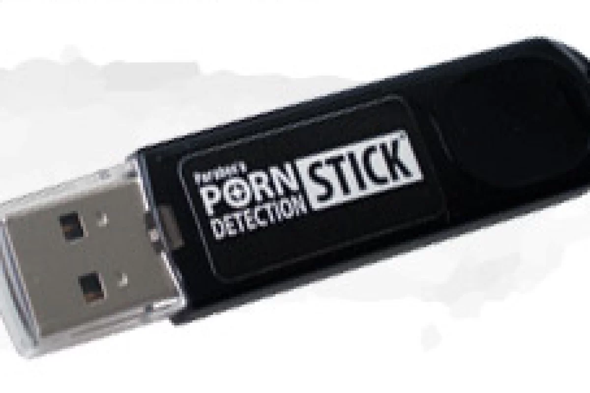 The Porn Detection Stick from Paraben is a quick and portable way to clean up your computer