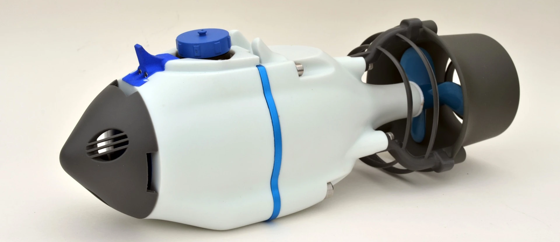 Bixpy says that the Jet is about the size of a 1L water bottle