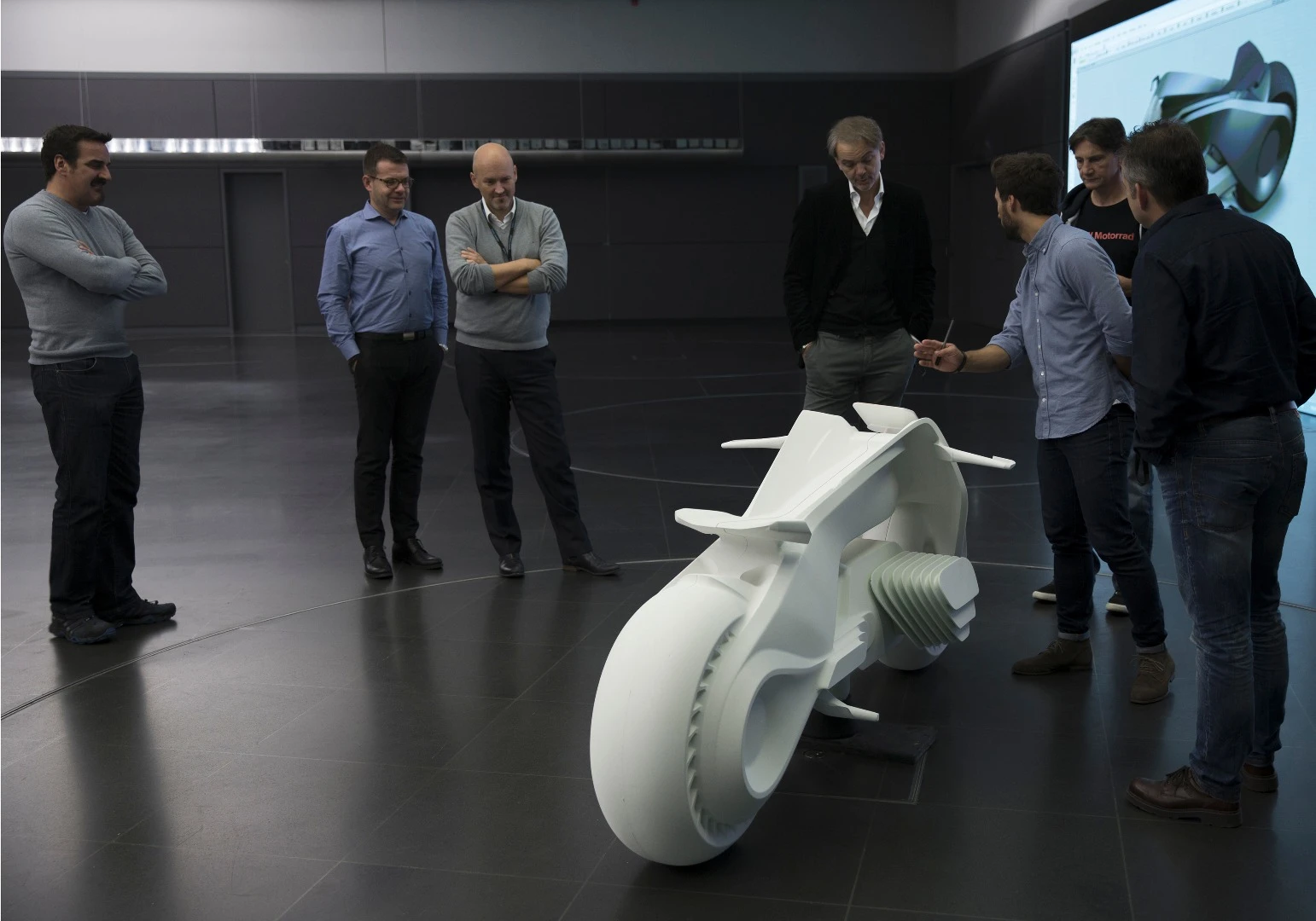 The Motorrad design team strove for simplicity with a nostalgic look towards BMW's motorbiking past