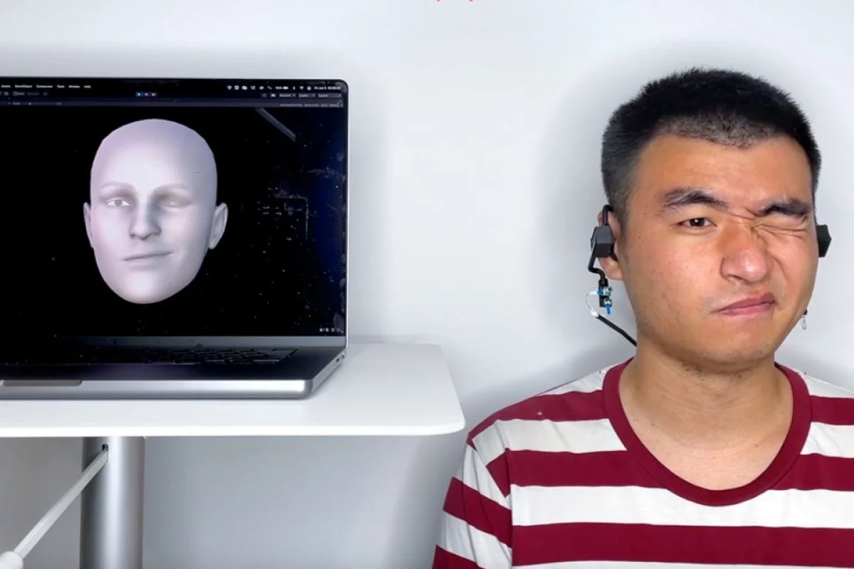 EarIO uses sonar to capture a wearer's facial expression and recreate it on a digital avatar