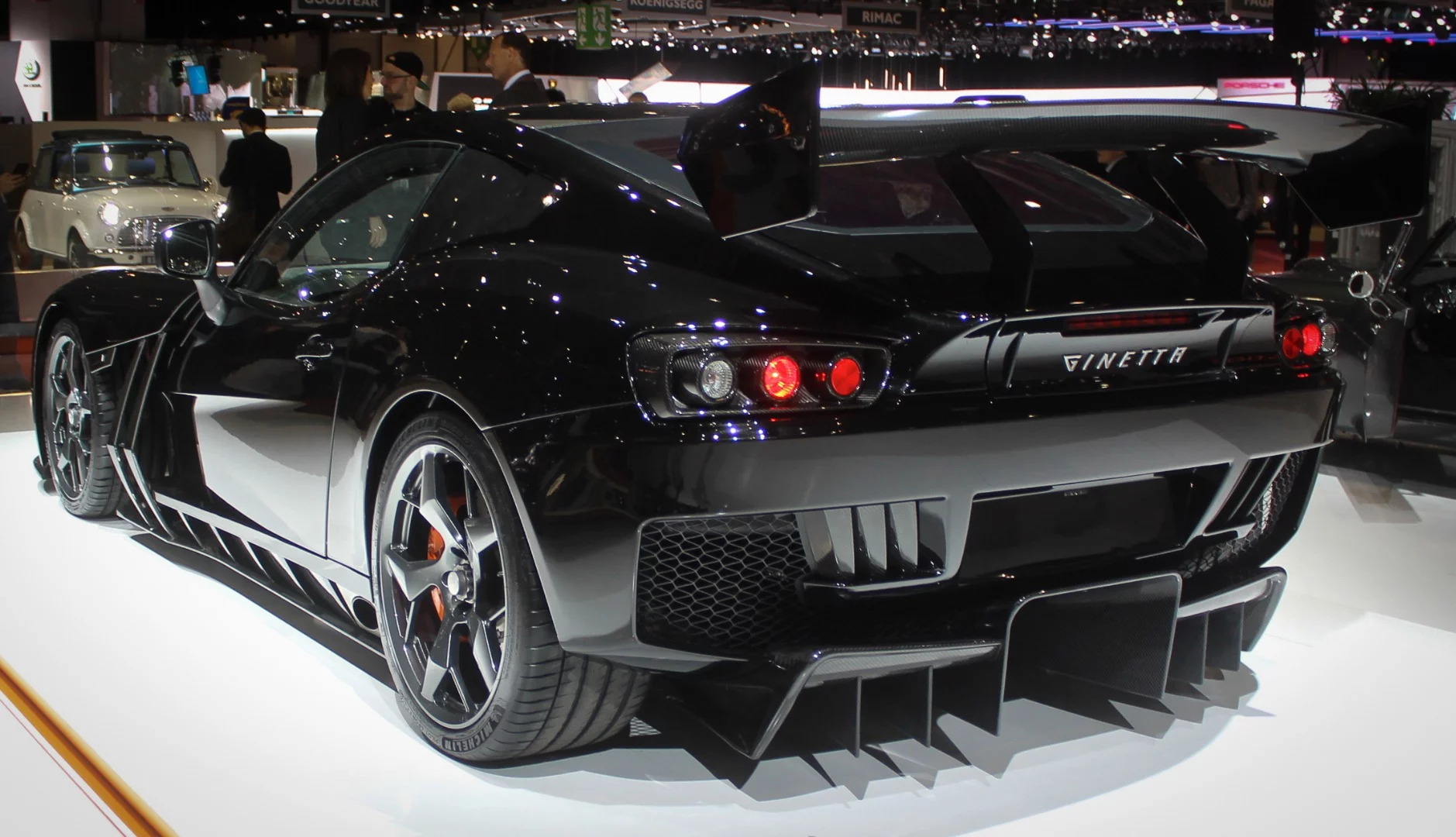 The Ginetta Akula has a top speed of 200 mph (322 km/h)