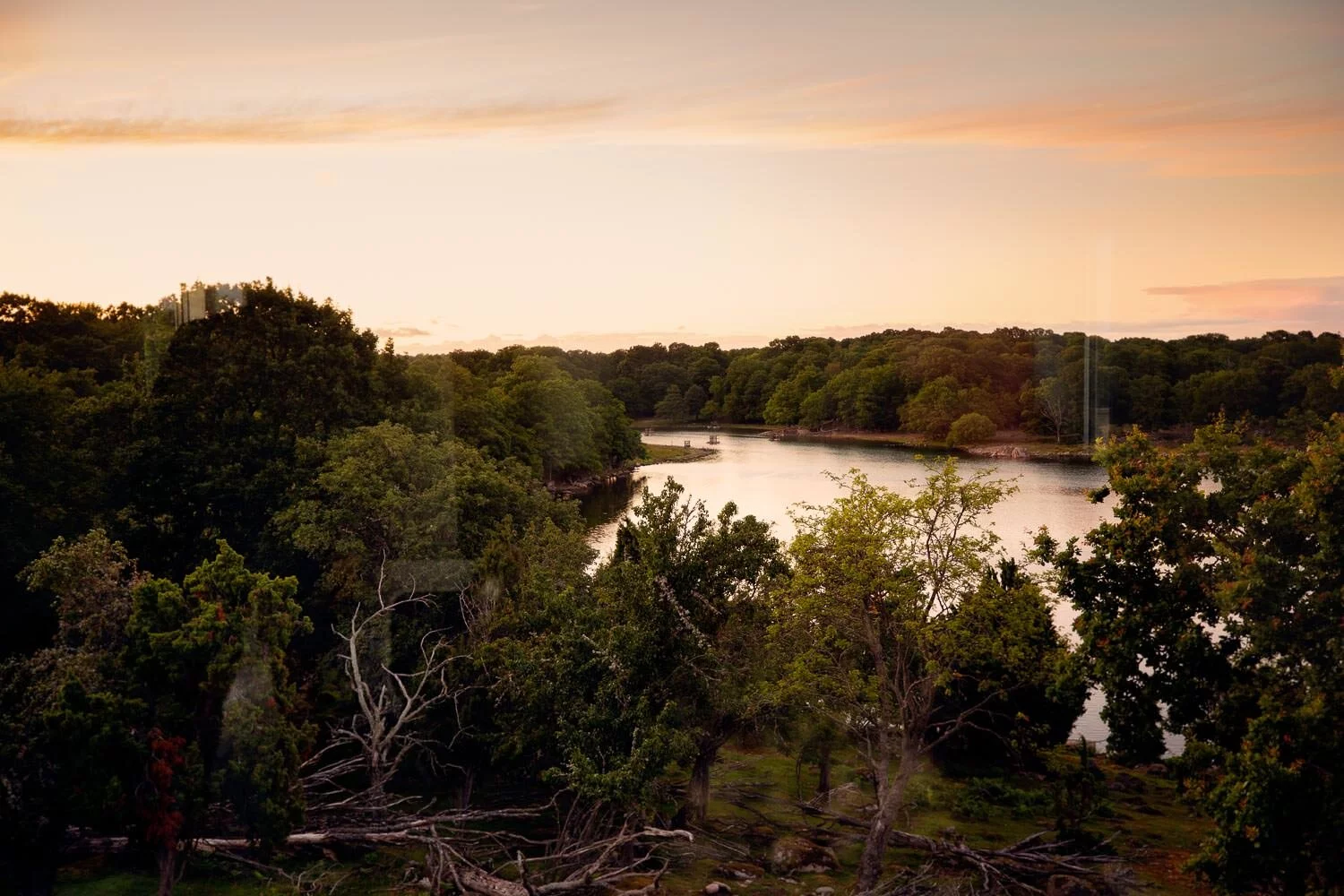 The SynVillan's elevated position offers excellent views of the area