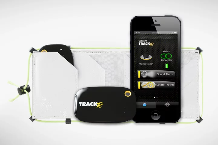 The complete Wallet TrackR Package