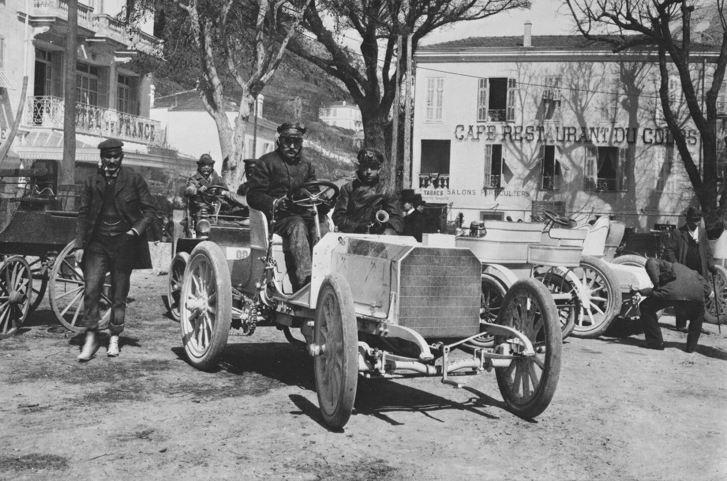 In March, 1901, the new Mercedes 35 hp stormed at Nice Speed Week produced a clean sweep of the Nice-La Turbie event, raising the average speed from the previous best of 19.4 mph (31.3 km/h) to 31.9 mph (51.4 km/h) and the Mercedes was reportedly timed at 86 km/h during the race. The Mercedes also won the 1901 Nice-Salon-Nice race in the hands of Wilhelm Werner, averaging 36 mph (58 km/h) during the week of automotive festivities. This car went into series production as the Mercedes 35-hp and would have been the fastest road car in the world at that time, with state-of-the-art roadholding.