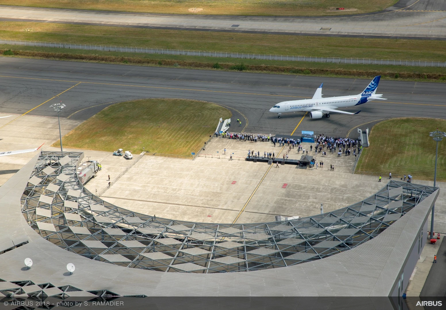 The A220-300 making its debut