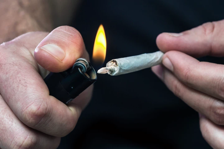 Cannabis use disorder more than triples the risk of developing oral cancer