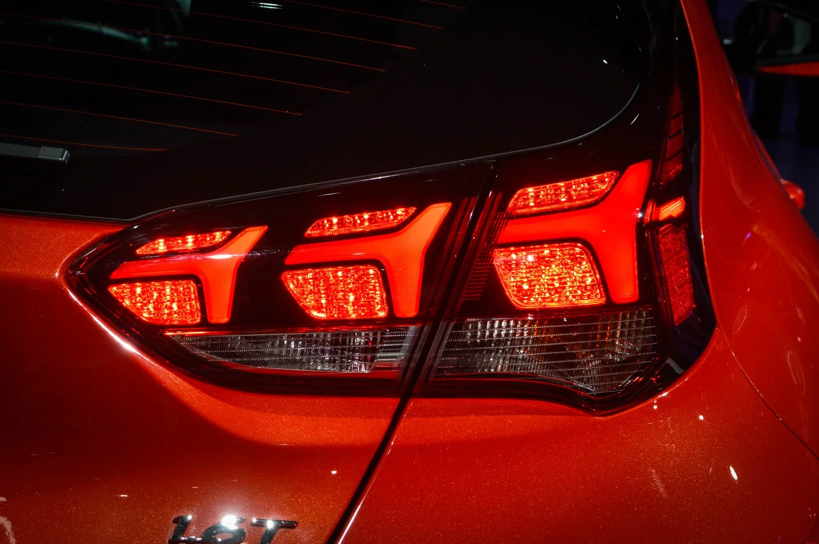 Hyundai Veloster close-up