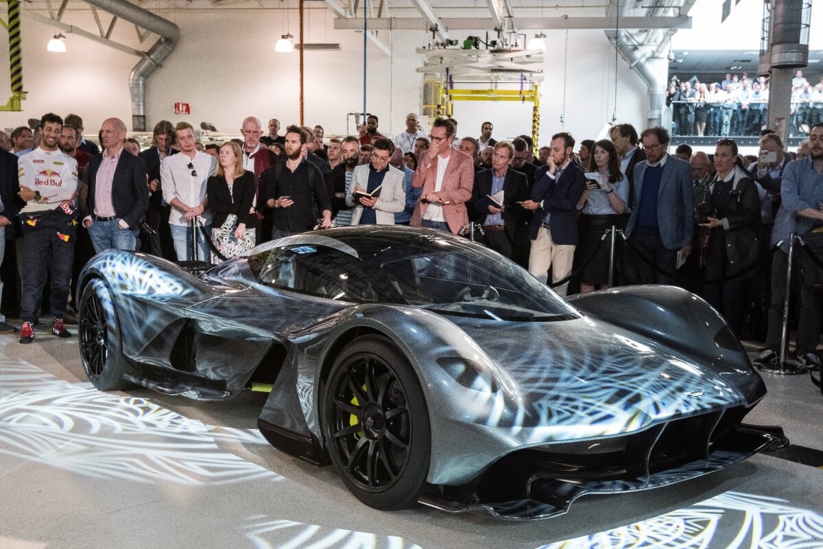 The car's body is free of spoilers, thanks to the Newey's aero