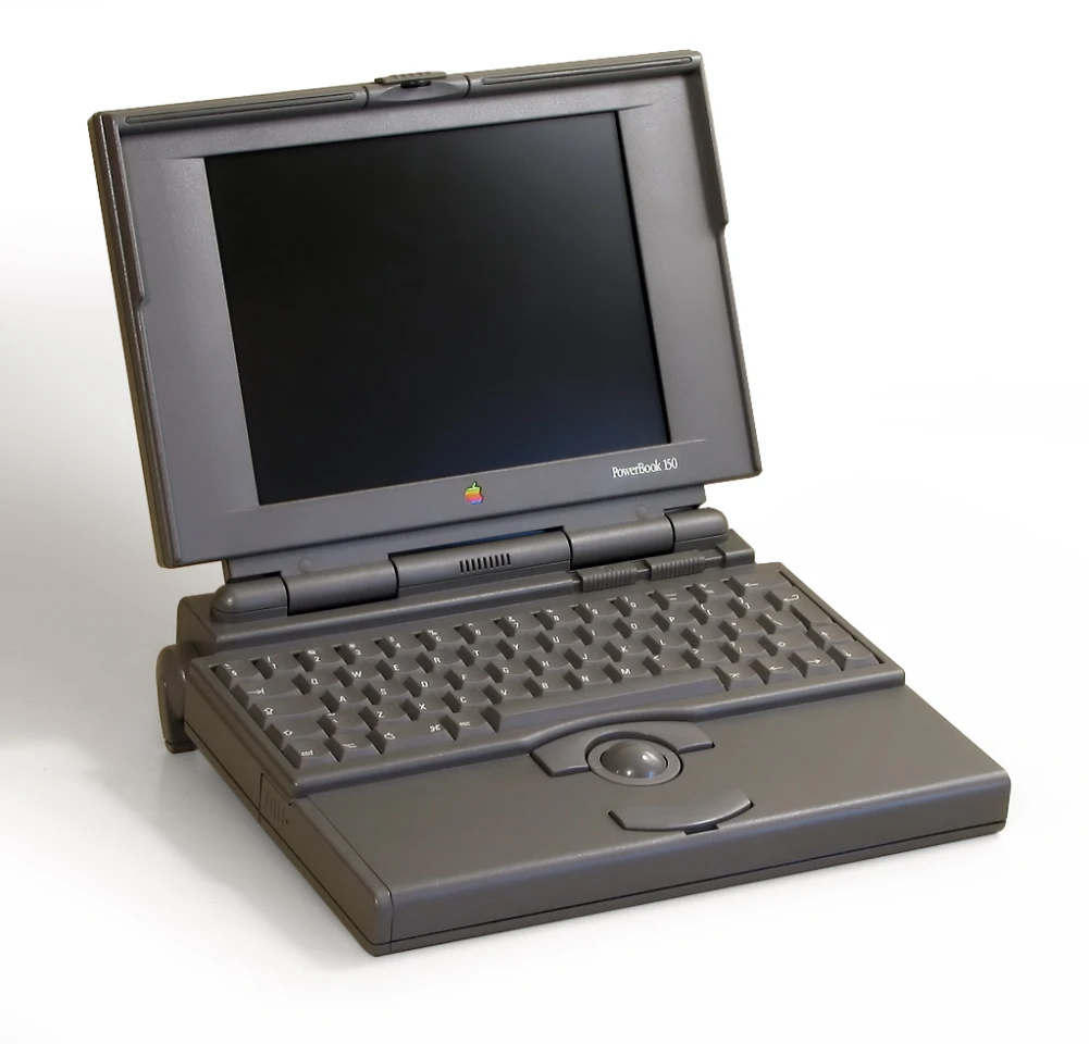 Apple's Powerbooks featured a built-in trackball with palmrests on either side