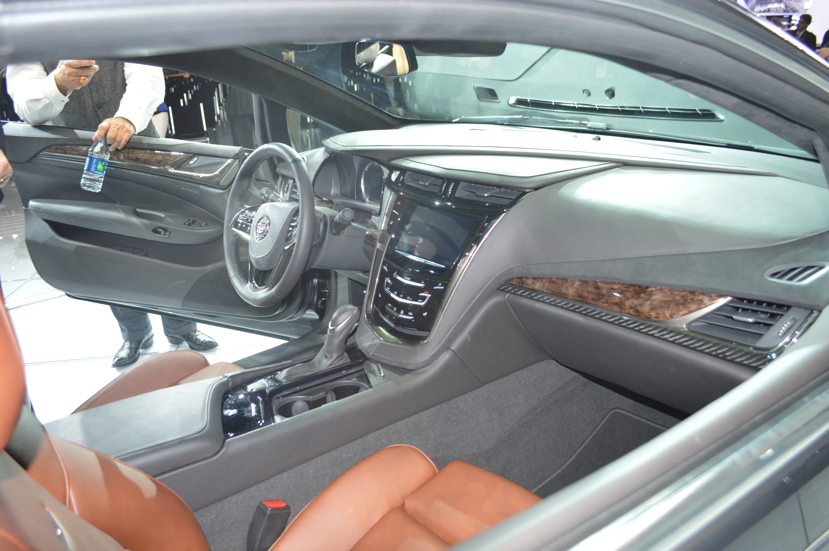 The Cadillac ELR plug-in hybrid debuts at NAIAS 2013