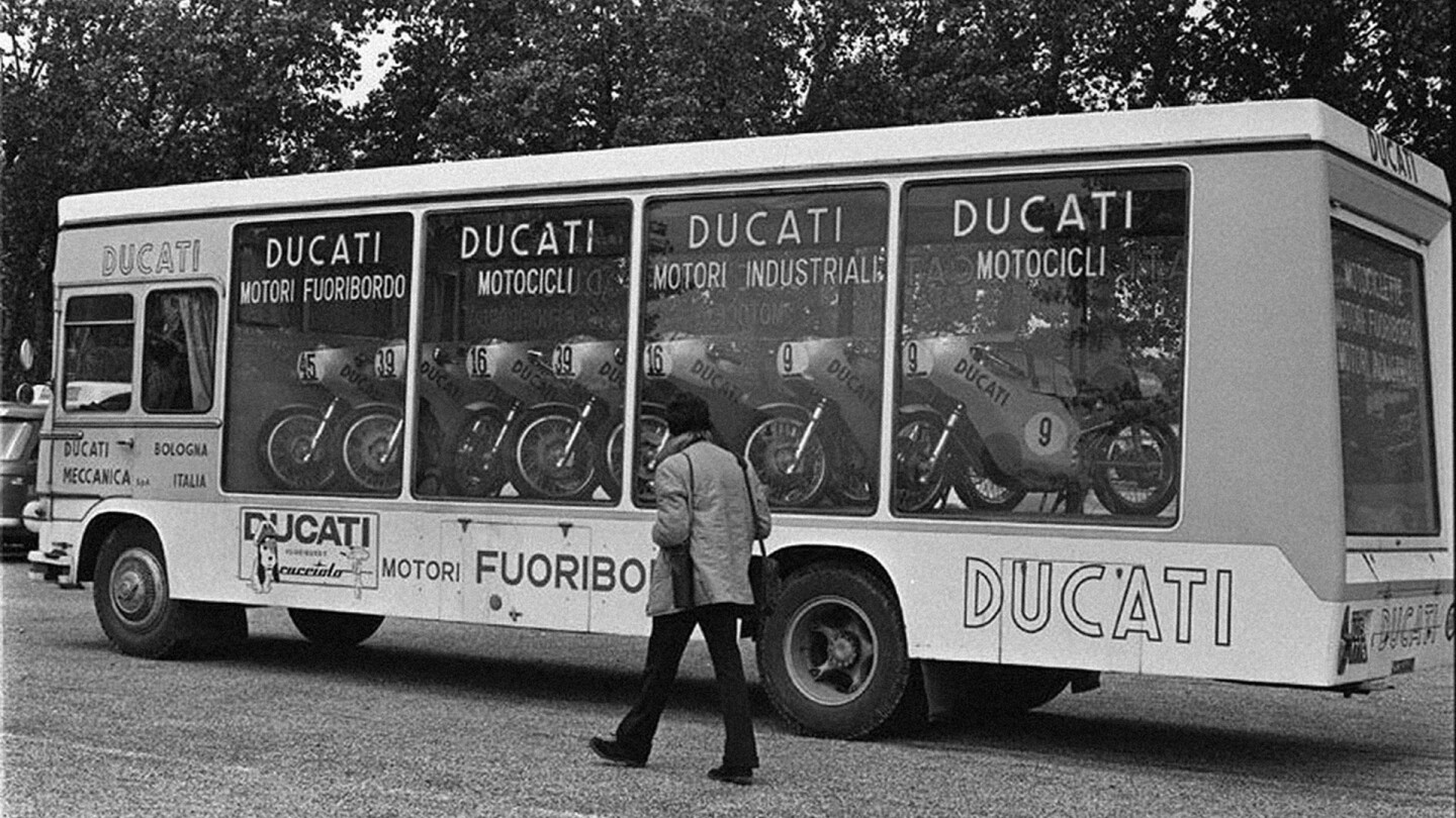 The Ducati team rolled up in style for the Imola 200 in 1972. It left in even greater style.