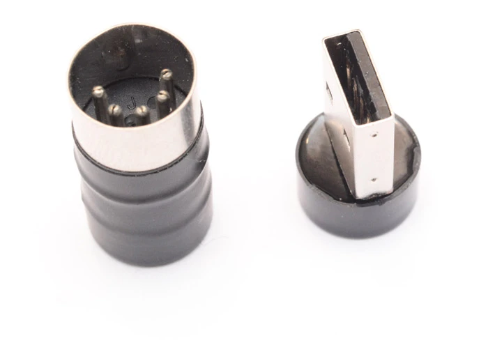 The USB MIDI synth is even smaller than the tiny MIDI DIN synth from last year