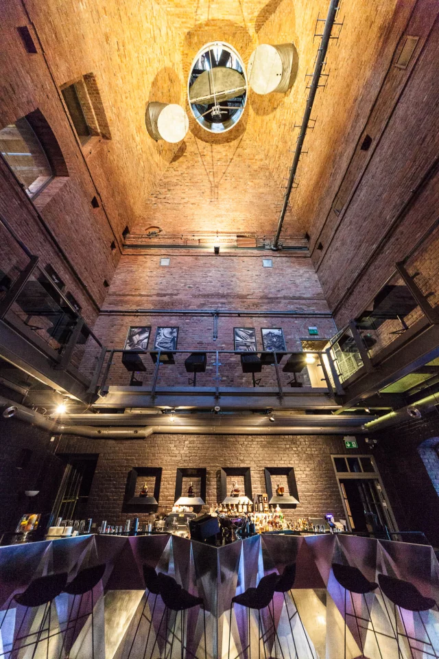 Blow Up Hall: stunning bar (Photo: Loz Blain/gizmag.com)