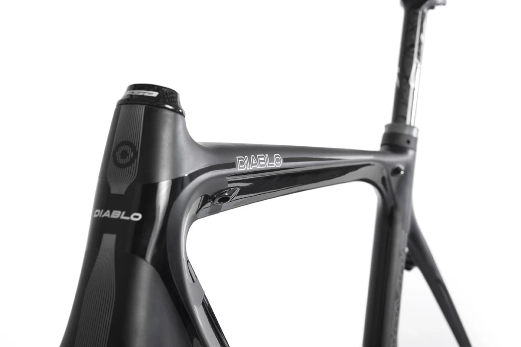 NeilPryde high-performance road bikes