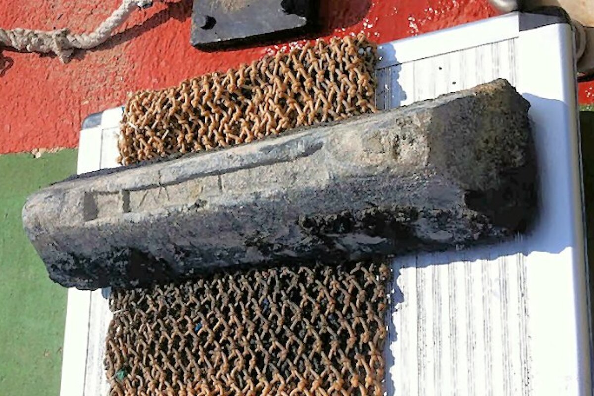 Archaeology vs. Physics Conflicting roles for old lead