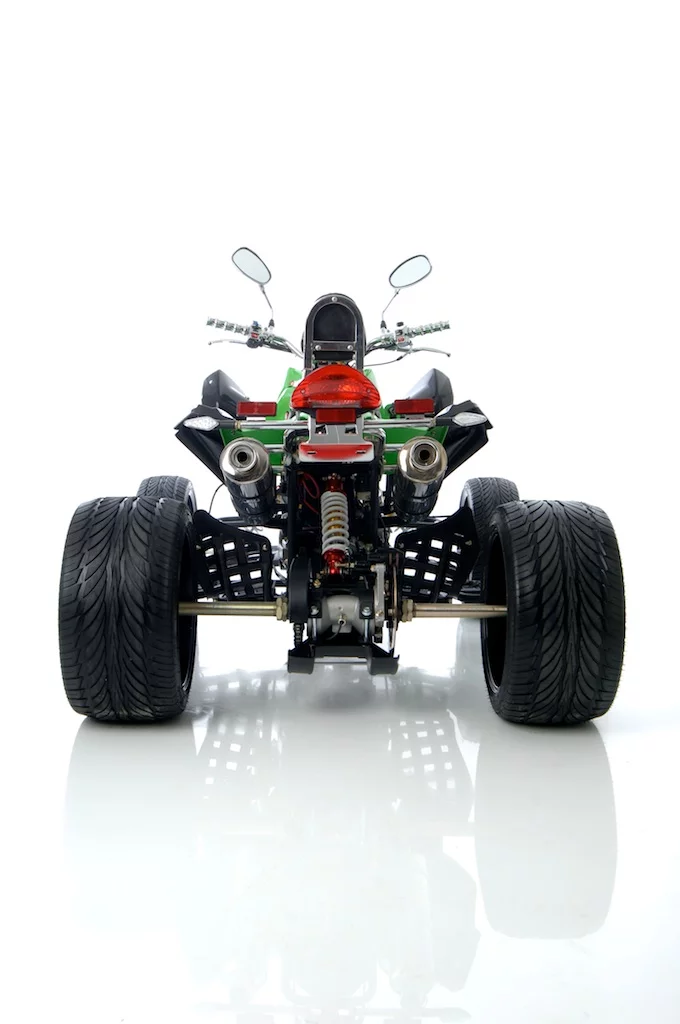 Road-hugging 51 inch wide track and chrome twin exhausts