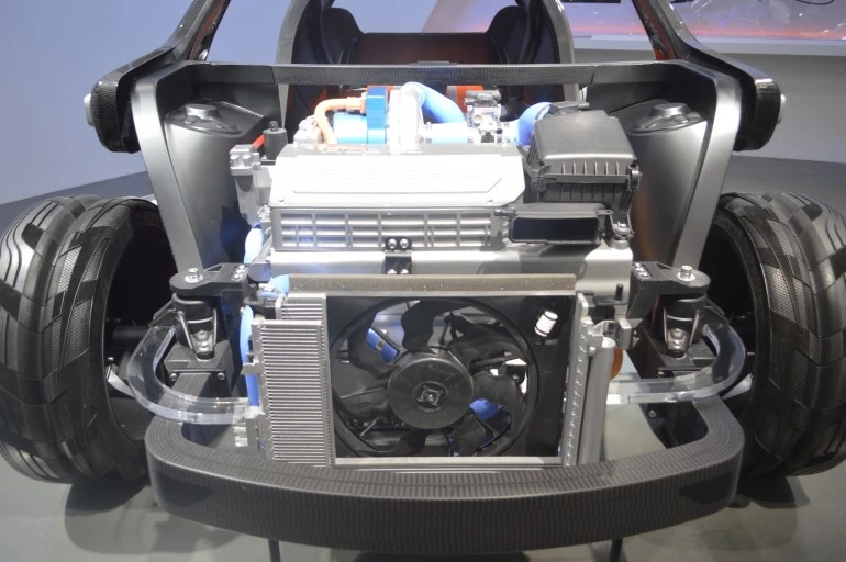 The Hyundai Intrado uses a next generation fuel cell powertrain with a 36-kWh battery (Photo: C.C. Weiss/Gizmag)