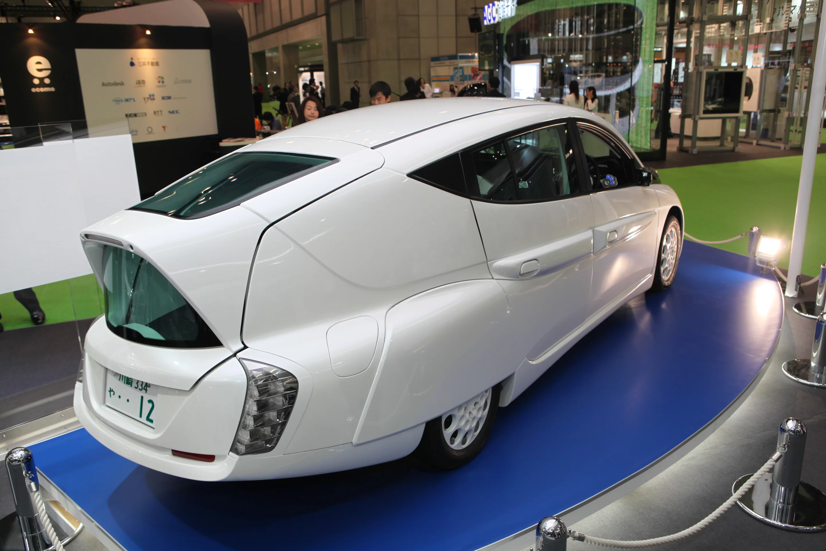The prototype SIM-LEI electric car