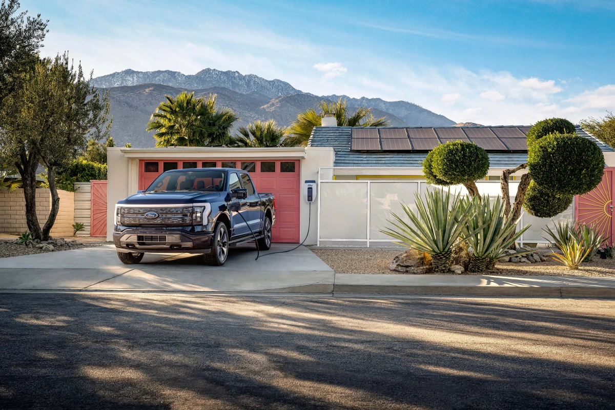 The Ford F-150 Lightning with extended-range 131-kWh battery pack can power the average US home for three days in the event of an outage
