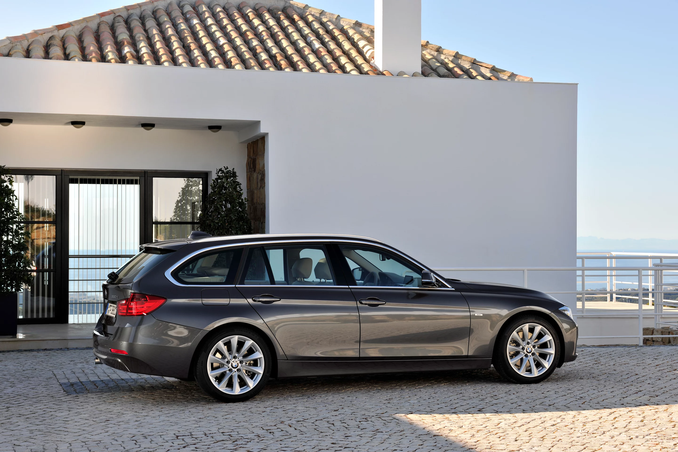 The new (F30) 3 Series Touring 330d from BMW