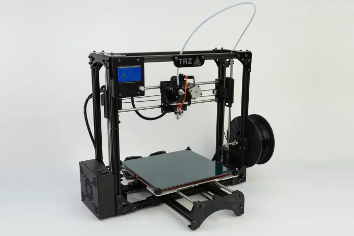 The TAZ 2 sees the addition of an LCD screen and SD card slot to enable the printing of objects without a computer