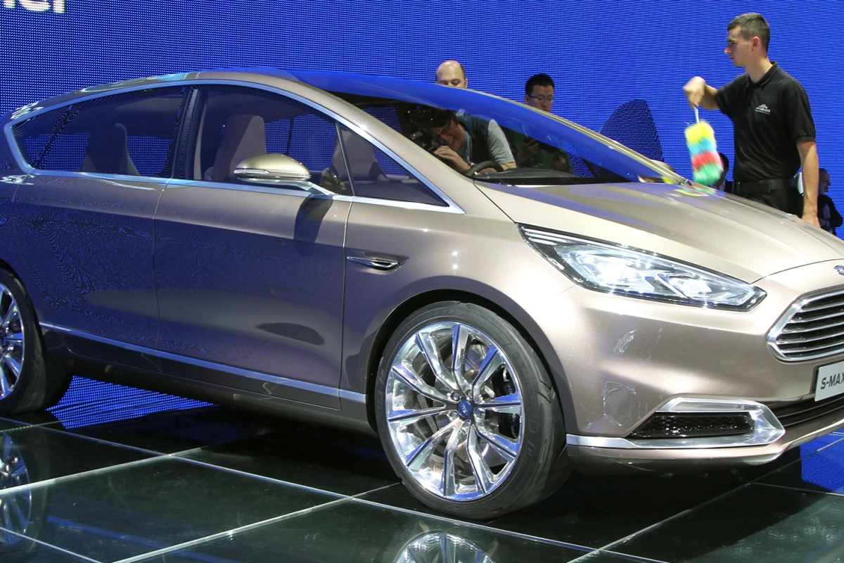 The Ford S-Max Concept can monitor the driver's heart rate