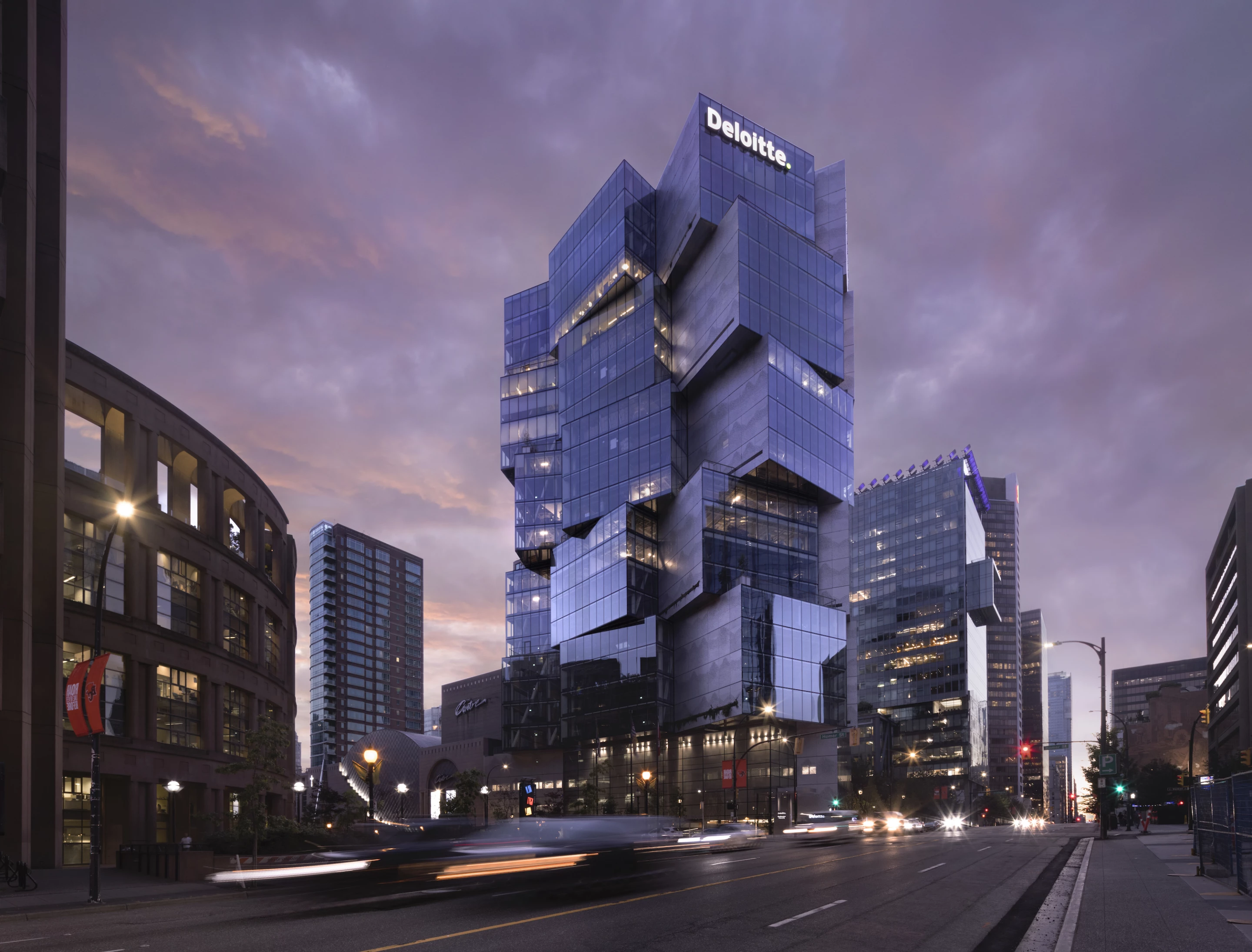 The recently completed Deloitte Summit takes the form of a collection of stacked glass cubes in Vancouver, Canada