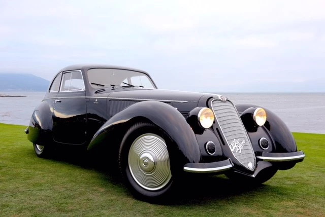 1937 Alfa Romeo 8C 2900B Berlinetta by Touring | Winner: 2018 Pebble Beach Concours d'Elegance | Owners: David and Ginny Sydorick, Beverly Hills, California, USA | Specifications: Supercharged 2.9-litre inline eight-cylinder DOHC engine • 180 horsepower at 5200 rpm • 4-speed transaxle • Independent suspension front and rear • Four-wheel hydraulic drum brakes