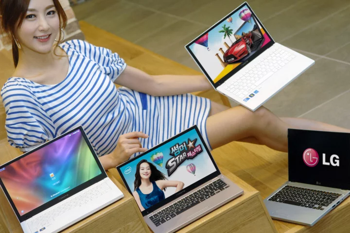 The LG P220 Windows 7 notebook is said to continue in the minimalist footsteps of its iF Design award-winning predecessor, the P210