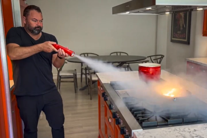 A flashlight-sized pyrotechnic fire suppressor that's non-toxic, leaves no residue, and works on battery, grease, electrical and a range of other fires