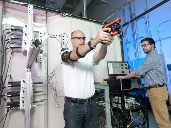MAXFAS uses sensors to provide feedback to the exoskeleton