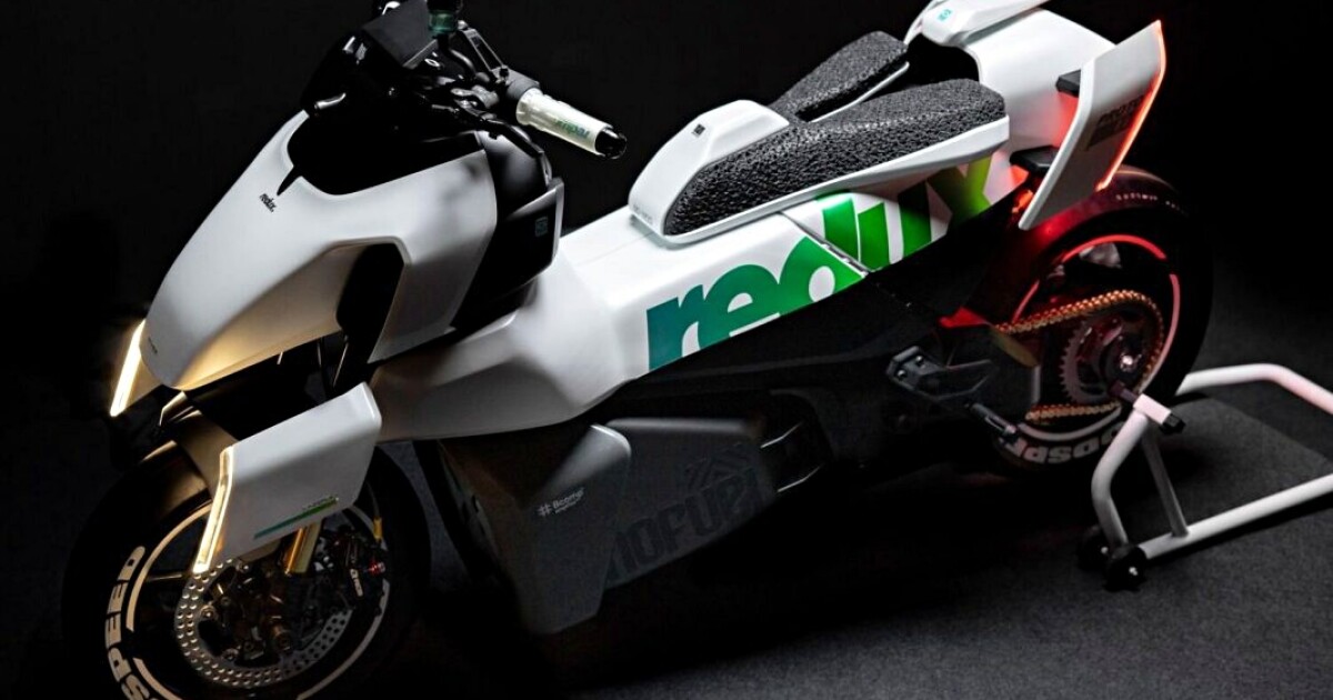 India’s electric moto-scooter concept blurs lines India’s electric moto-scooter concept blurs lines