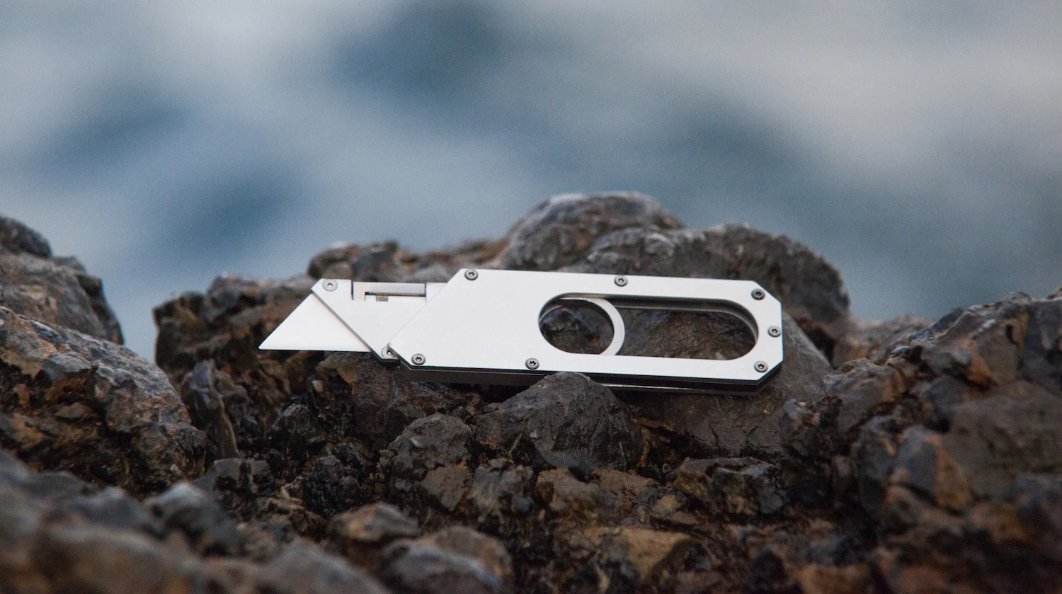 The Maker Knife features ceramic blades