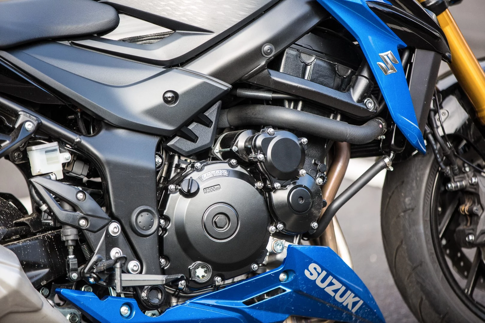 2017 Suzuki GSX-S750: 749cc inline-four engine is based on the 2005-model GSX-R750 supersport motor, which has a longer stroke and torquier, more road-friendly character than more recent GSX-R750s.
