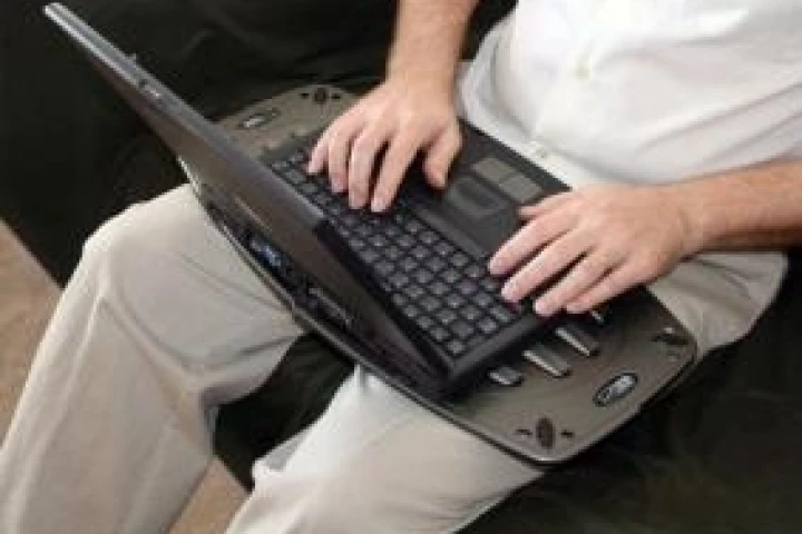 Lapworks' Laptop Desk Futura