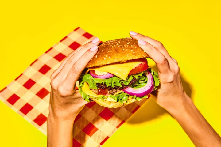 Foods high in sugar and saturated fat linked to surprise brain impairment