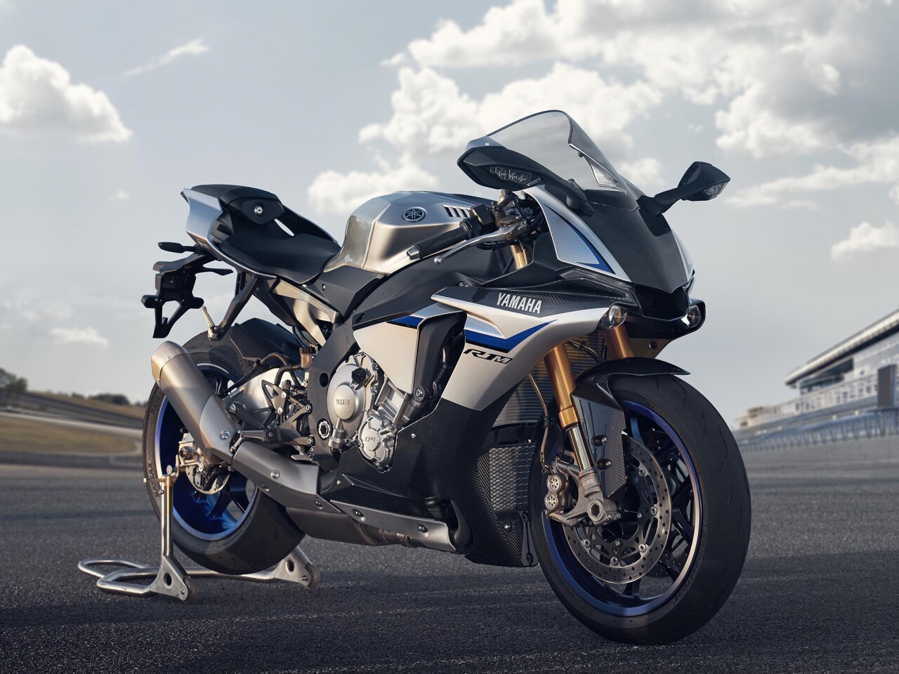 2015 Yamaha R1M