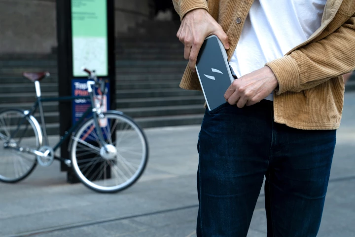 The Air battery for the new Swytch ebike conversion kit is reported to be about the size of a large smartphone