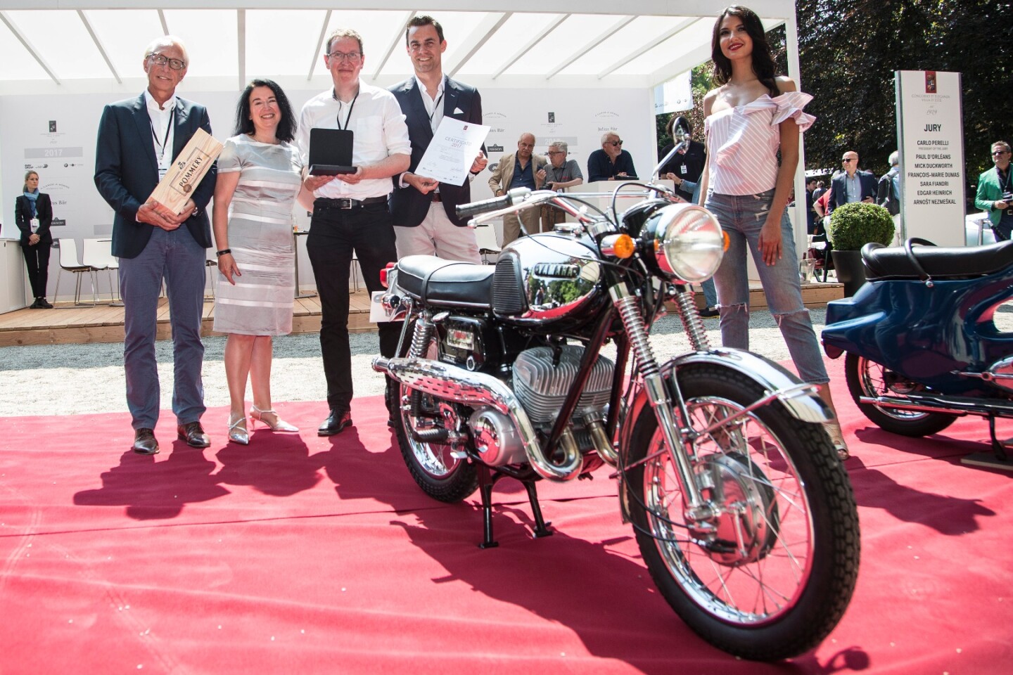 This 1967 Yamaha YM2C won the Class C: The originals category. It ran Yamaha's ever-reliable twin-cylinder two-stroke bored out to 305cc.