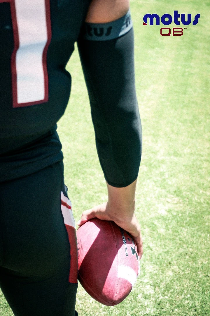 The motusQB can send its data via Bluetooth to an iOS app, which lets players and coaches analyze the data and keep an eye on long-term trends