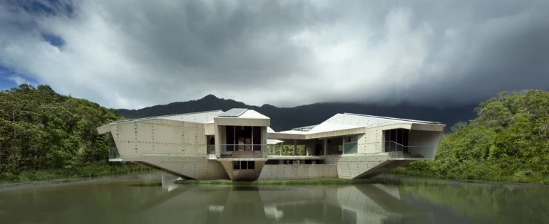 For those who like their off-grid homes to be a little more apocalypse-proof, The Stamp House by Charles Wright Architects should fit the bill