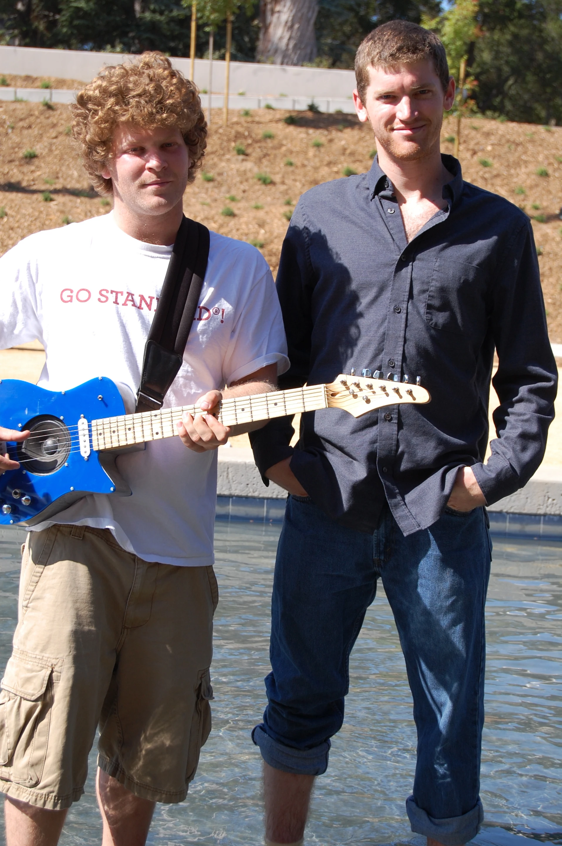 Having some fun with the go-anywhere Ultimate electric guitar